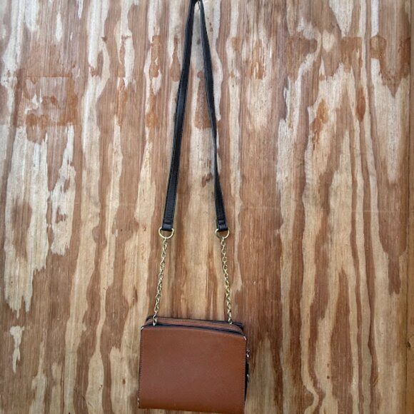 Steve Madden Crossbody Bag - Picture 3 of 6